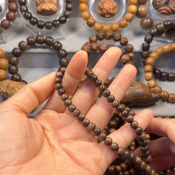 我***嘛手串/手链檀香木老山檀奶香味5*6阴沉单圈26颗