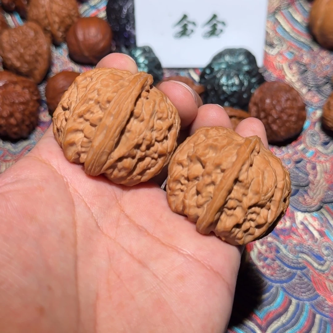 把件核桃1462白狮子半壁