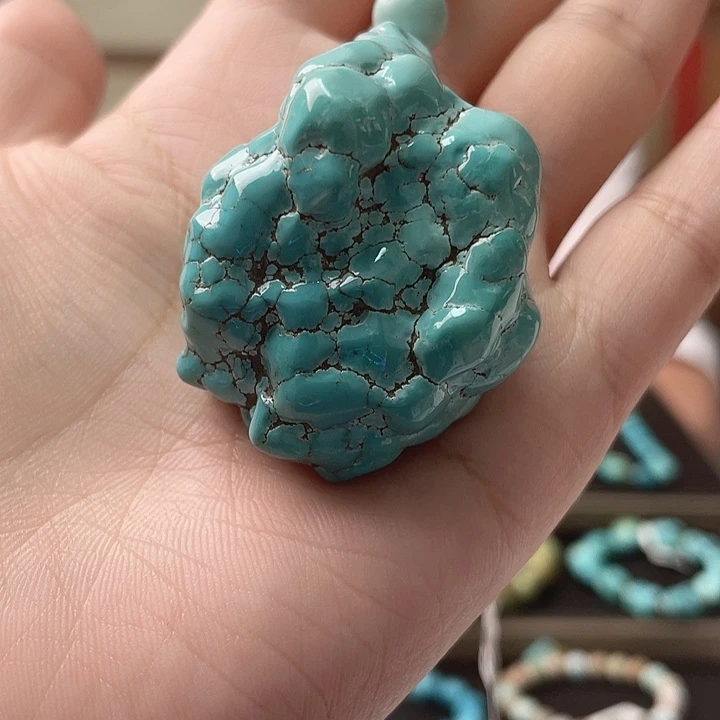 未镶嵌绿松石珠宝奇石