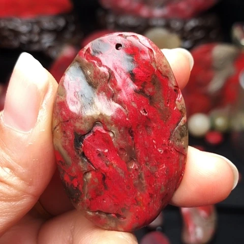 昌化鸡血石昌化鸡血石挂件