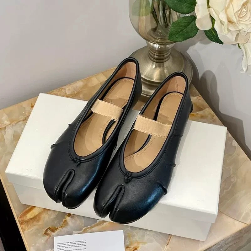 GershonBram “秀秀”系列平底休闲百搭分趾单鞋