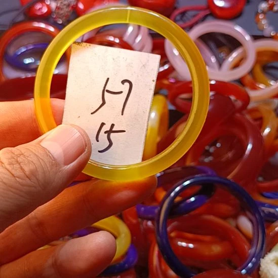 玛瑙/玉髓手镯未镶嵌