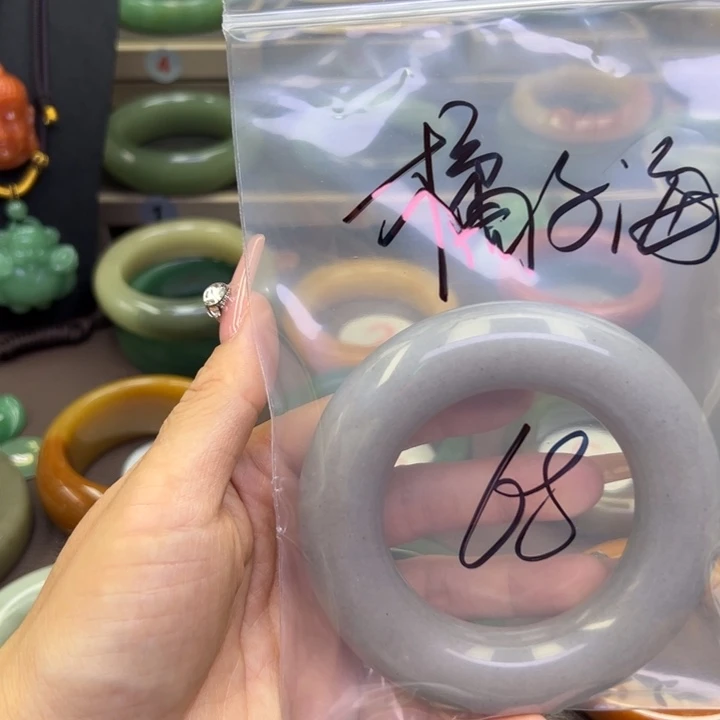 未镶嵌手镯石英岩玉?***?