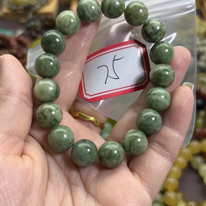 未镶嵌蛇纹石玉手链
