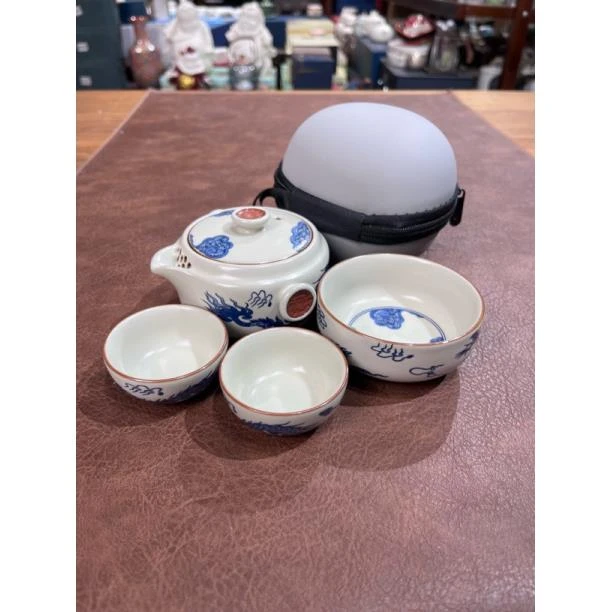 007龙纹图案一壶三杯旅行茶具