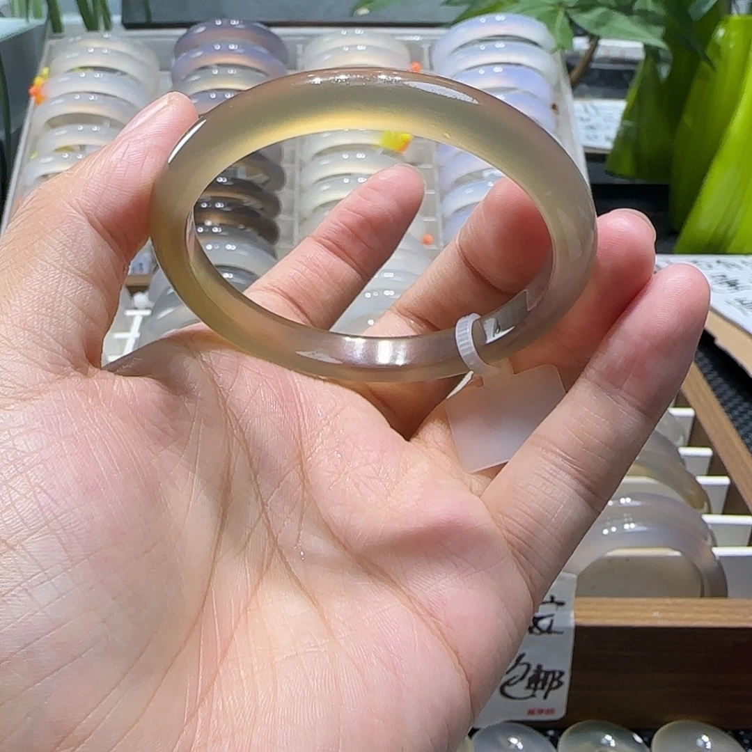 玛瑙/玉髓未镶嵌手镯54灰金