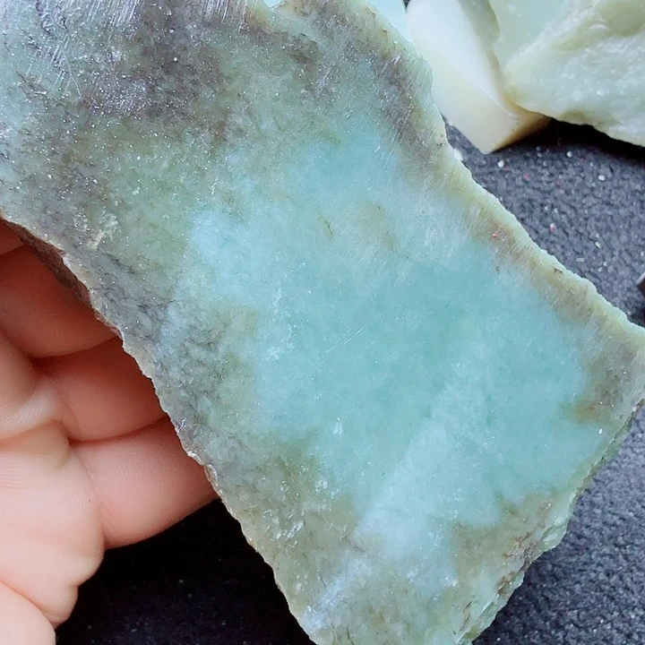 未镶嵌和田玉（糖玉）珠宝半成品