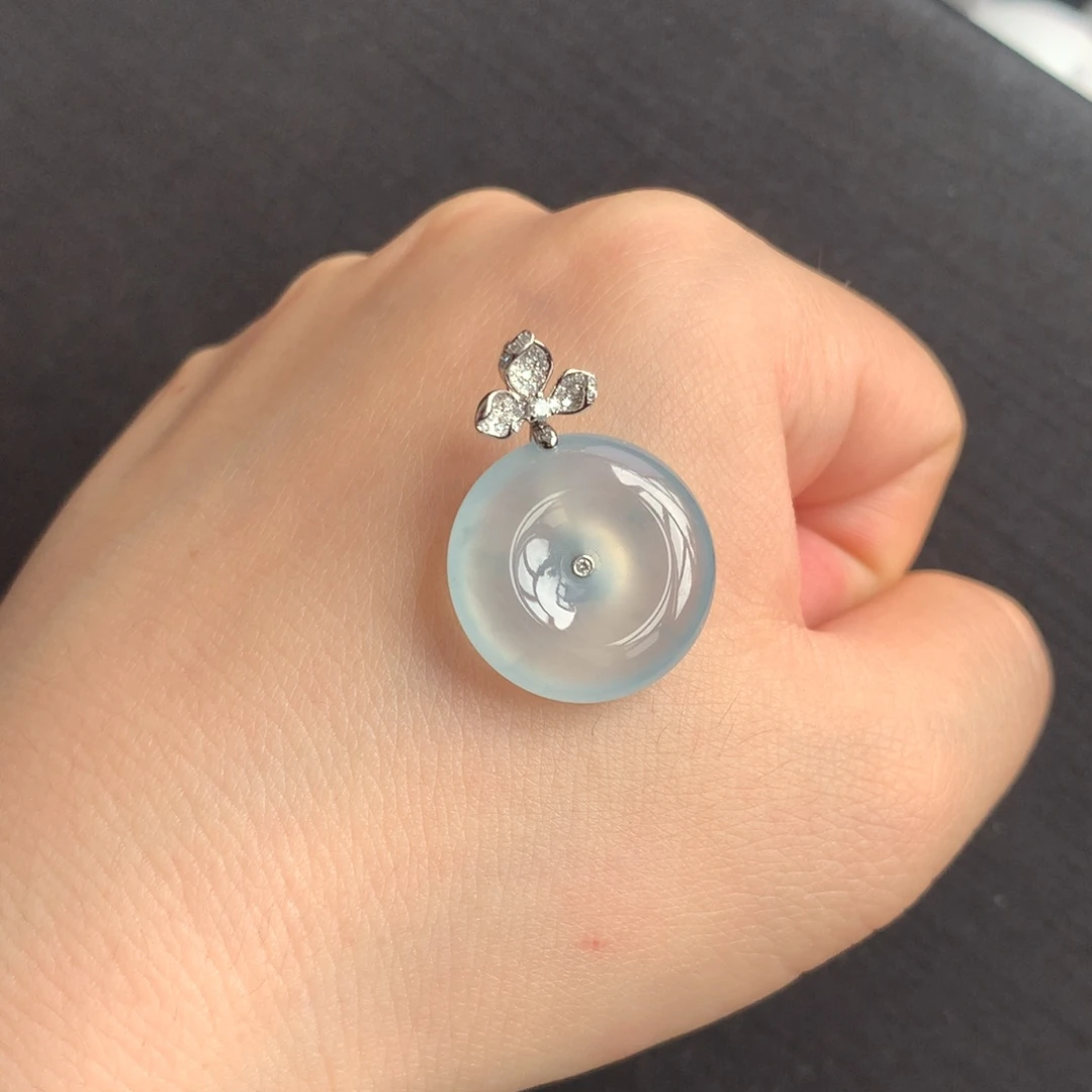 翡翠18K金镶嵌颈饰天然翡翠