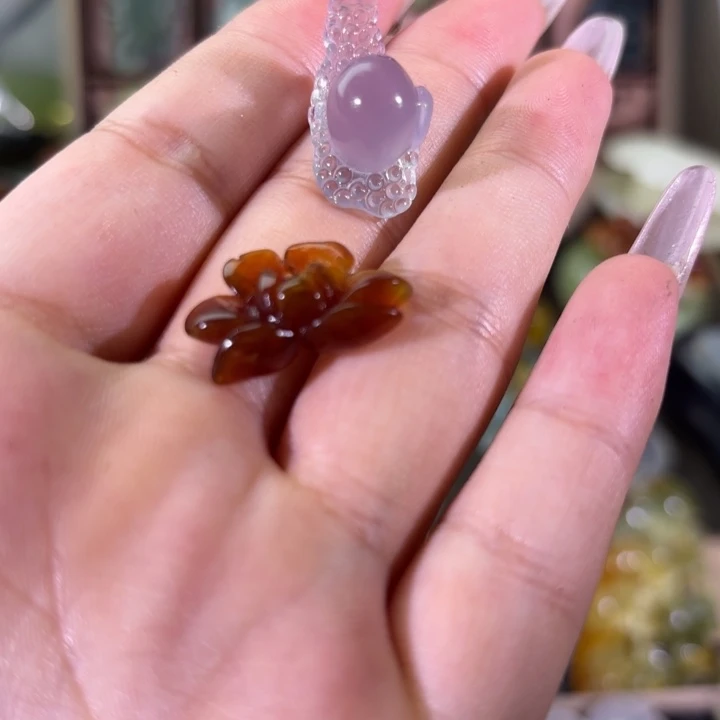 蛇纹石玉未镶嵌颈饰訸*