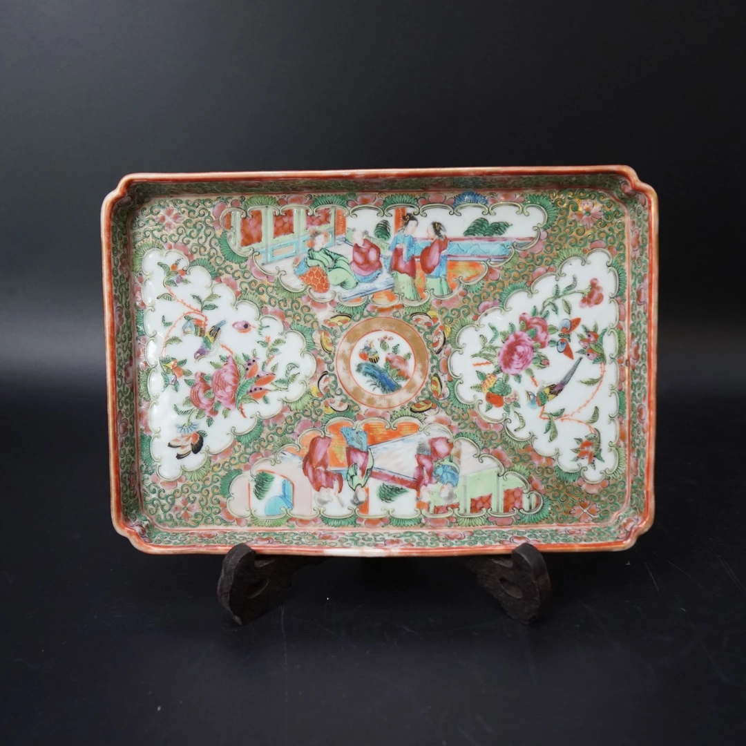 Lot.25100739清道光广彩开窗人物花鸟纹茶盘 长：约23.6cm