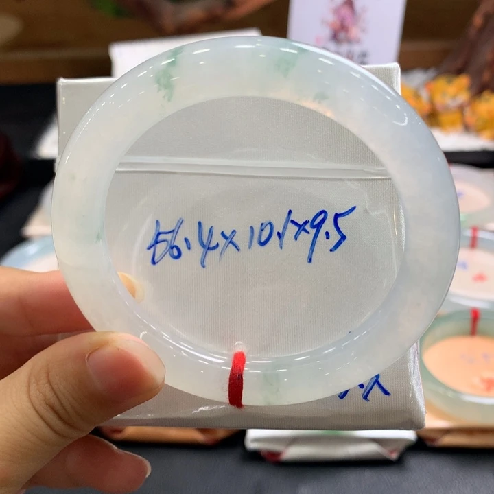 翡翠手镯未镶嵌34号