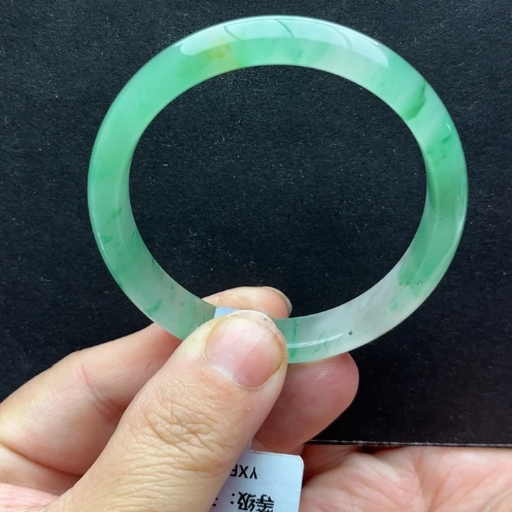 石英岩玉未镶嵌手镯51/52