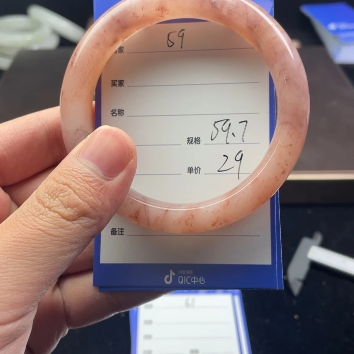 石英质玉未镶嵌手镯59