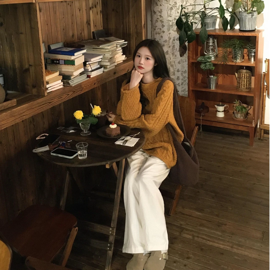 慵懒感立体麻花粗线绞花毛衣女秋季新款白色休闲阔腿裤两件套装