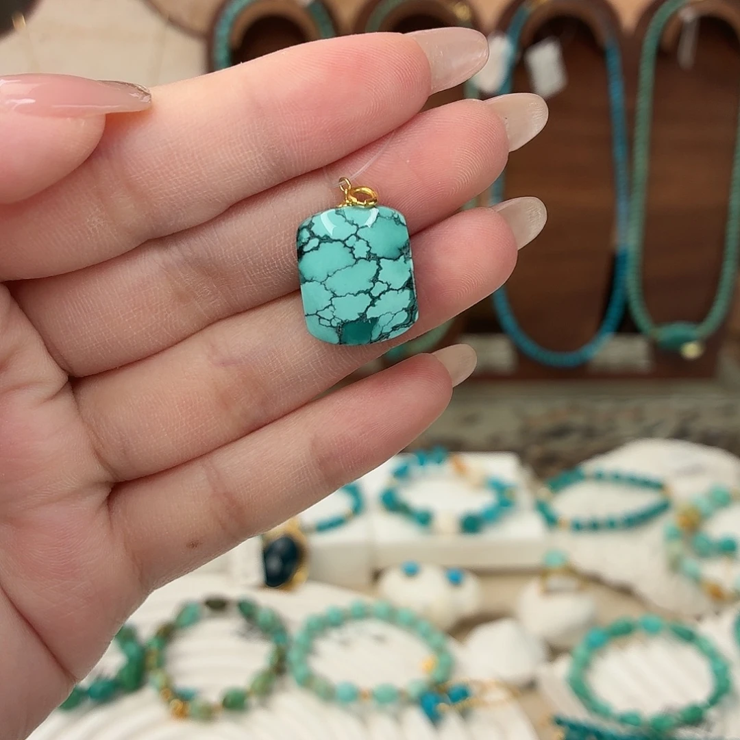 绿松石18K金镶嵌吊坠(不含链)