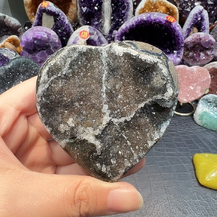 紫晶未镶嵌珠宝半成品