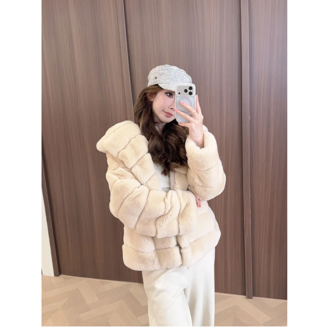 QIXIAOYAO.皮草丝绒青紫蓝兔皮毛一体皮草外套冬季新#YTHG1988