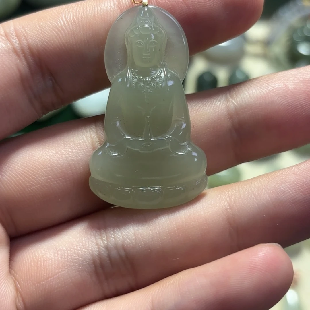 颈饰18K金镶嵌和田玉