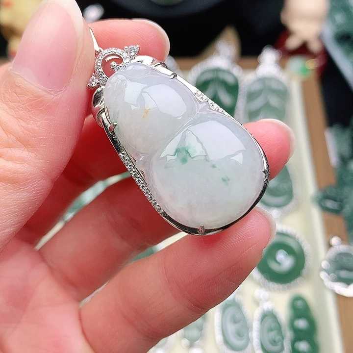 颈饰银S925镶嵌翡翠吊坠