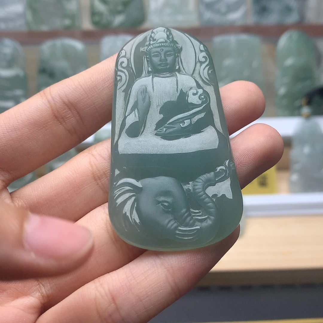 翡翠未镶嵌颈饰普贤