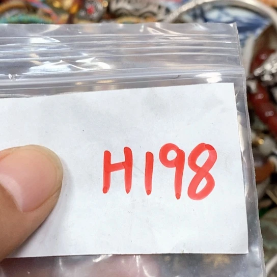 狼***下吊坠滴血莲花菩提
