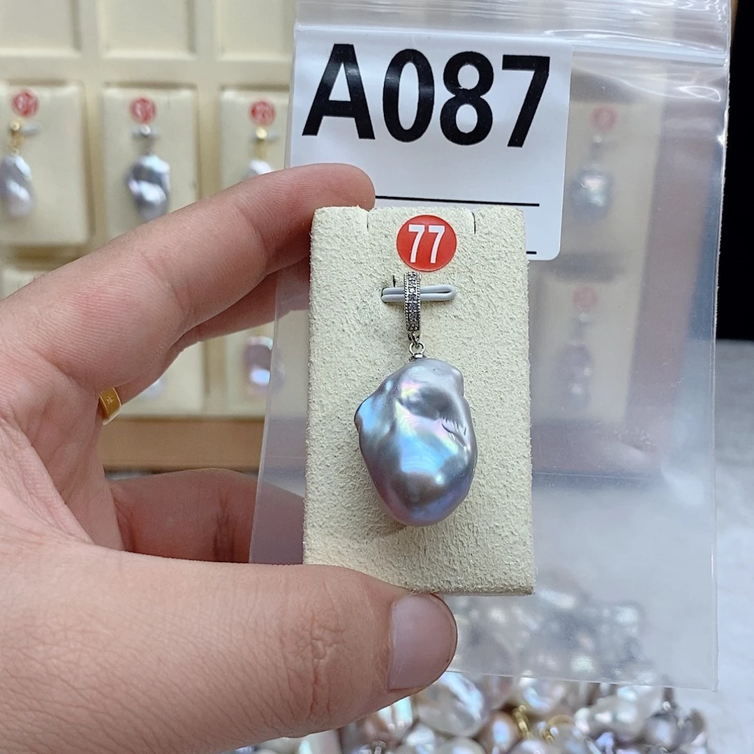 颈饰银S925镶嵌淡水珍珠