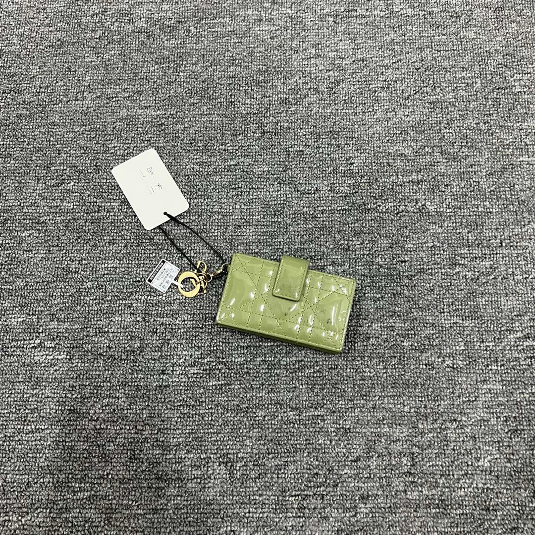 99新 DIOR/迪奥 橄榄绿漆皮戴妃格纹卡包