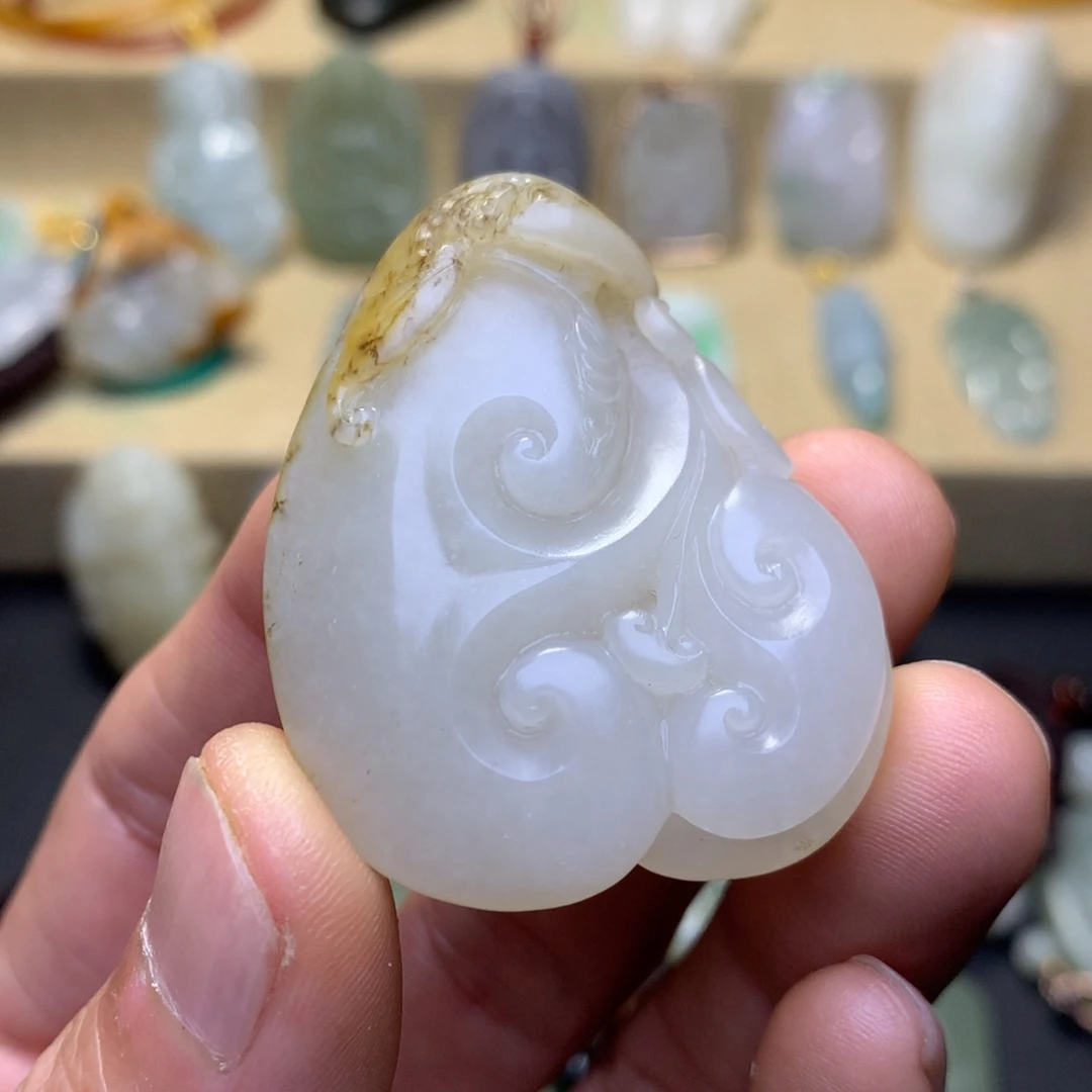 颈饰未镶嵌和田玉