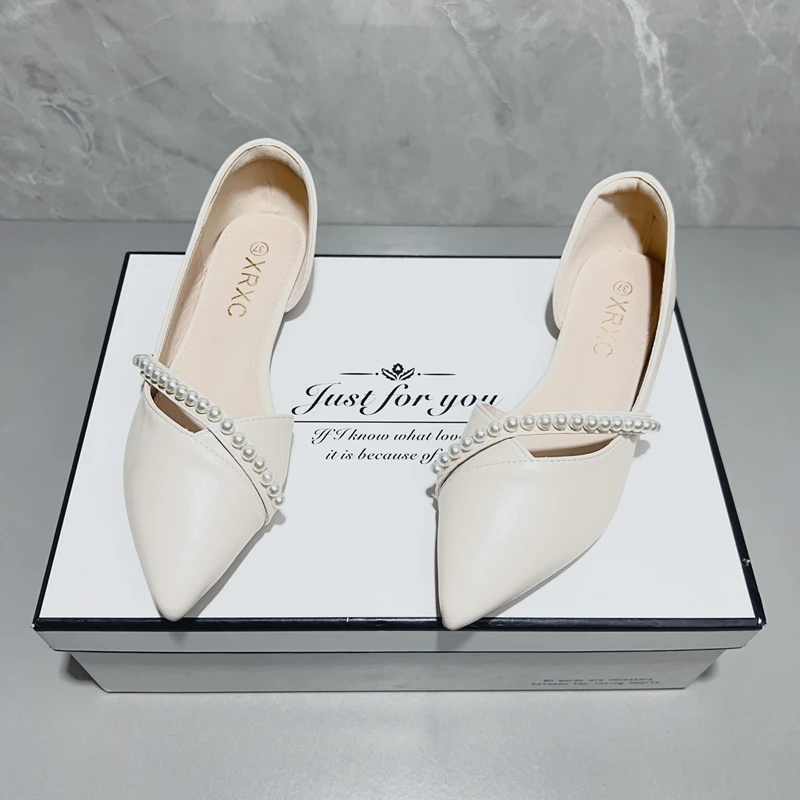 2025年春新款晚晚风法式珍珠软皮浅口侧空尖头平底单鞋女软底瓢鞋