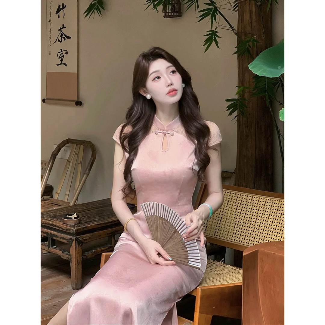 凌茜恣禾【飘香亦】国风新中式粉蕾丝拼接缎面旗袍温婉优雅旗袍裙子