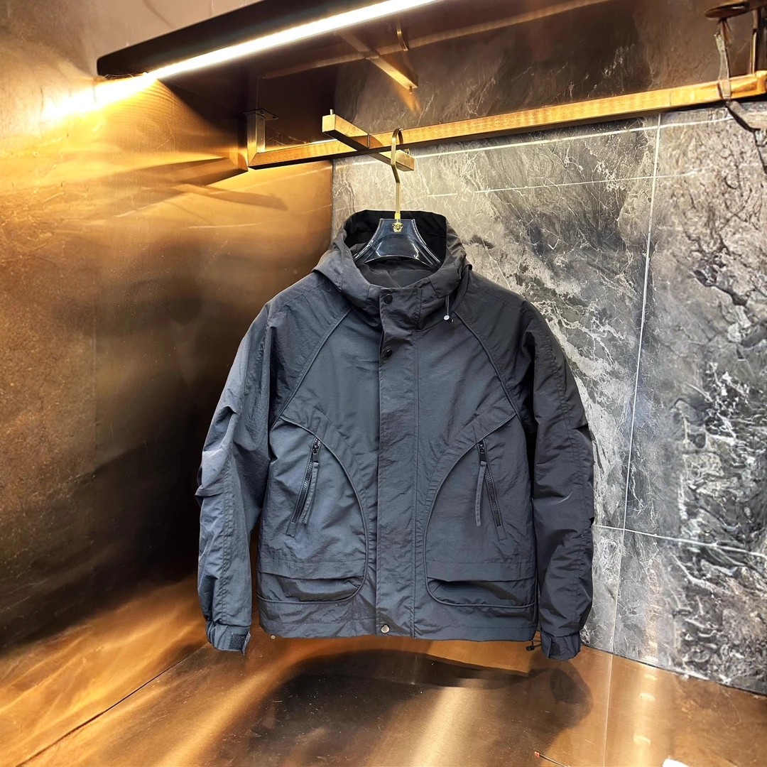 2025春秋新款外套男潮牌休闲百搭连帽黑武士夹克薄外套时尚冲锋衣