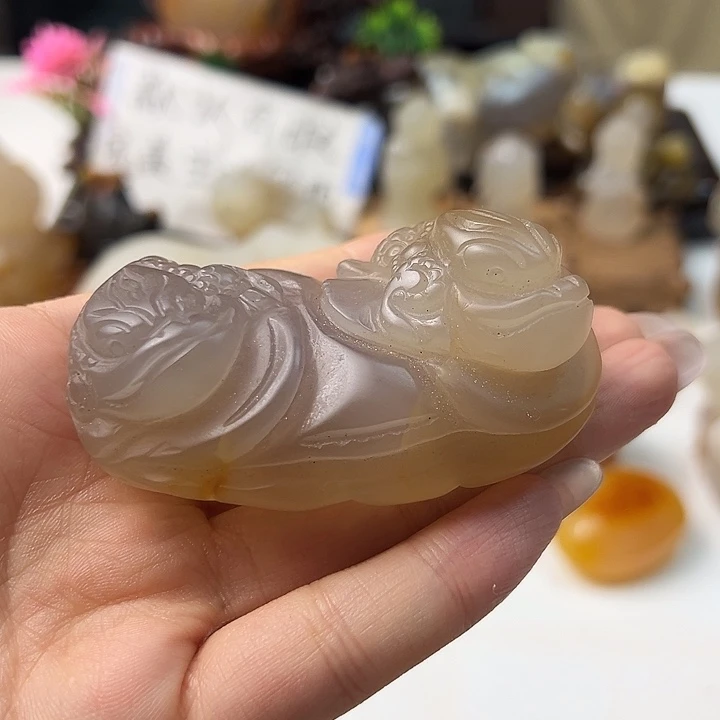 玛瑙/玉髓颈饰未镶嵌