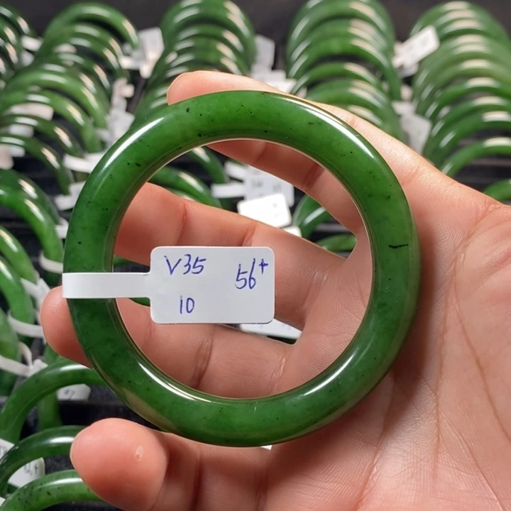 和田玉（碧玉）手镯未镶嵌56+