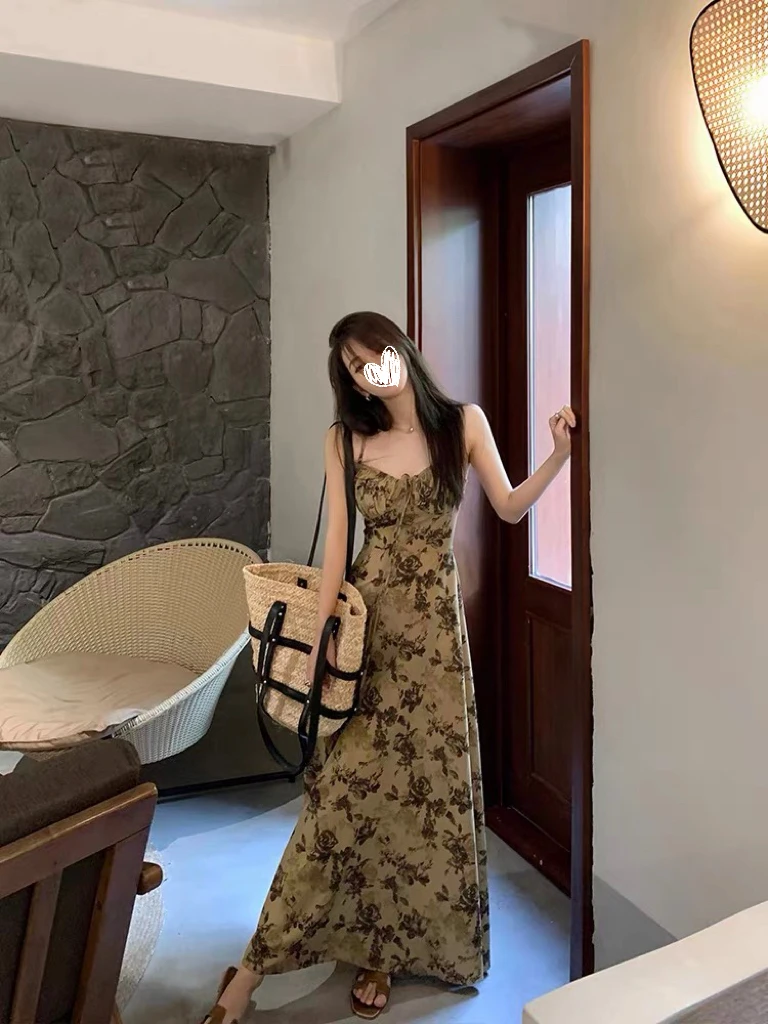 赤茶玫瑰~法式复古墨印花显瘦吊带连衣裙 Q127