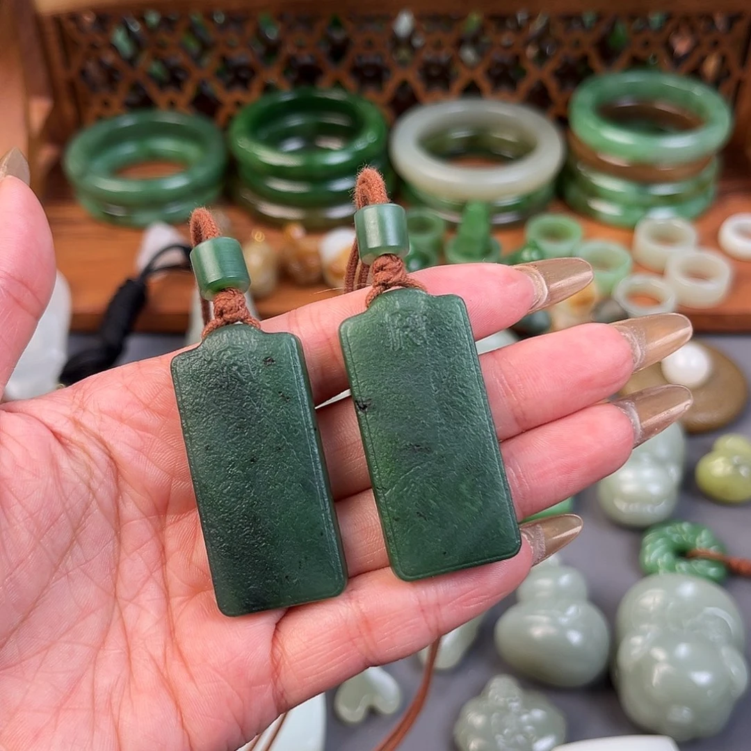 和田玉（糖玉）未镶嵌颈饰