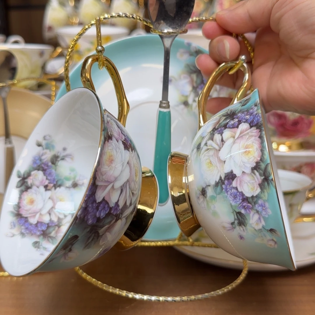 45%以上骨粉骨瓷渐变蓝两杯碟送杯架快递装