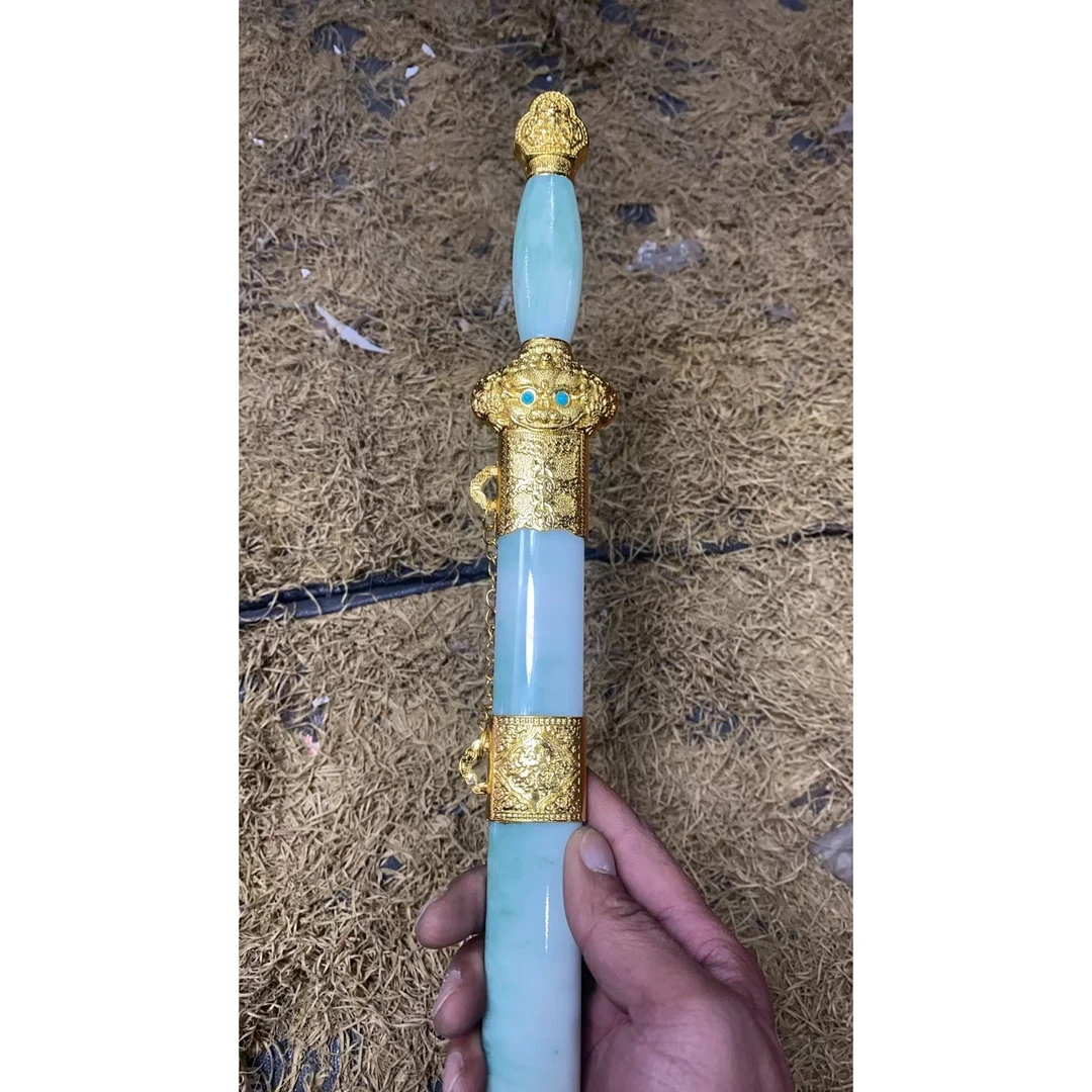 装饰玉剑摆件（金三甄选）