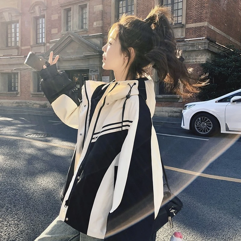 撞色情侣工装冲锋衣外套女春秋2025年新款韩系宽松休闲连帽上衣潮