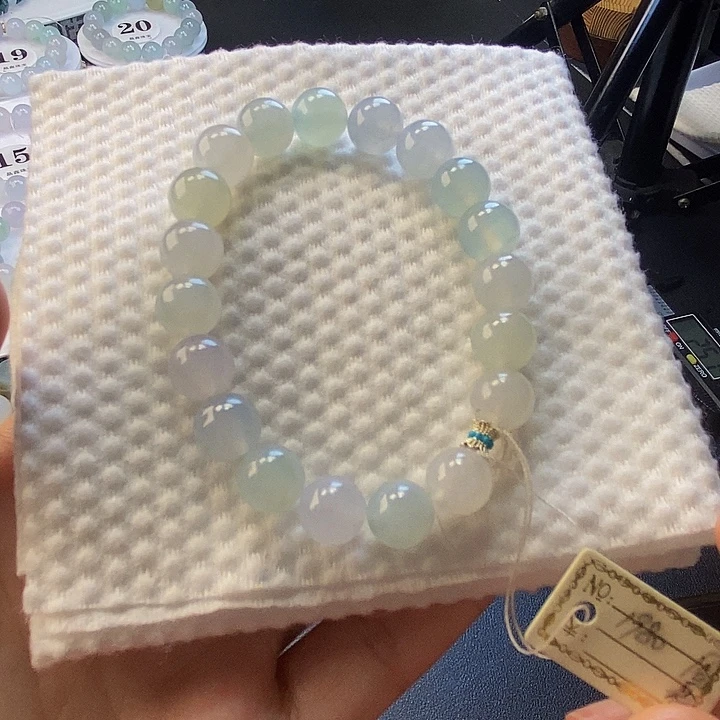 定制翡翠未镶嵌翡翠卡10