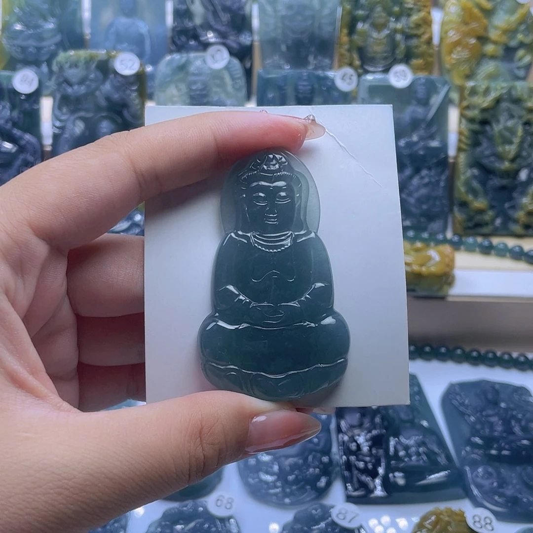 翡翠未镶嵌颈饰翡翠未镶嵌