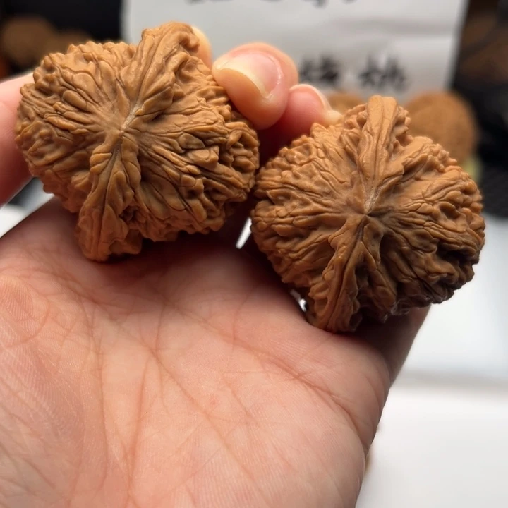 文玩核桃吊坠南疆45