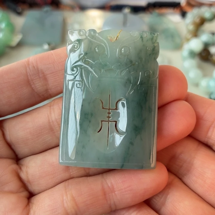 翡翠未镶嵌颈饰天然翡翠