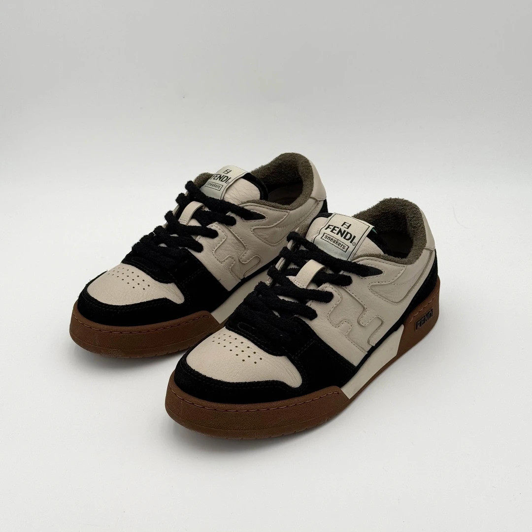 99新 FENDI/芬迪 Match板鞋/38码/DM1481