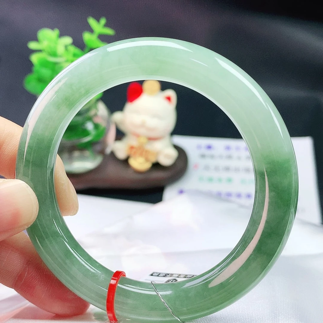 翡翠手镯未镶嵌55胖