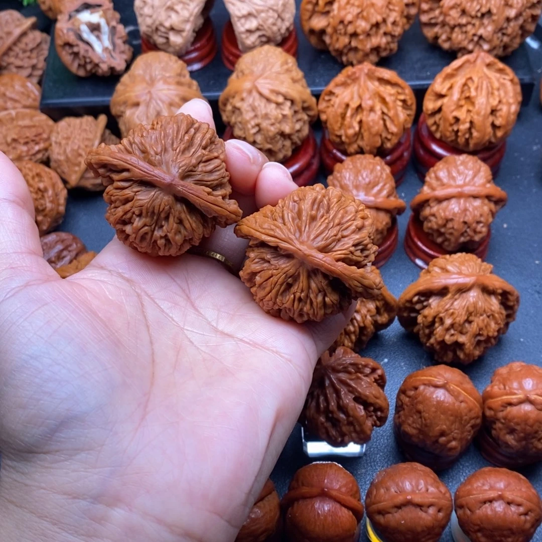 文玩核桃把件46色差四座楼介意勿拍