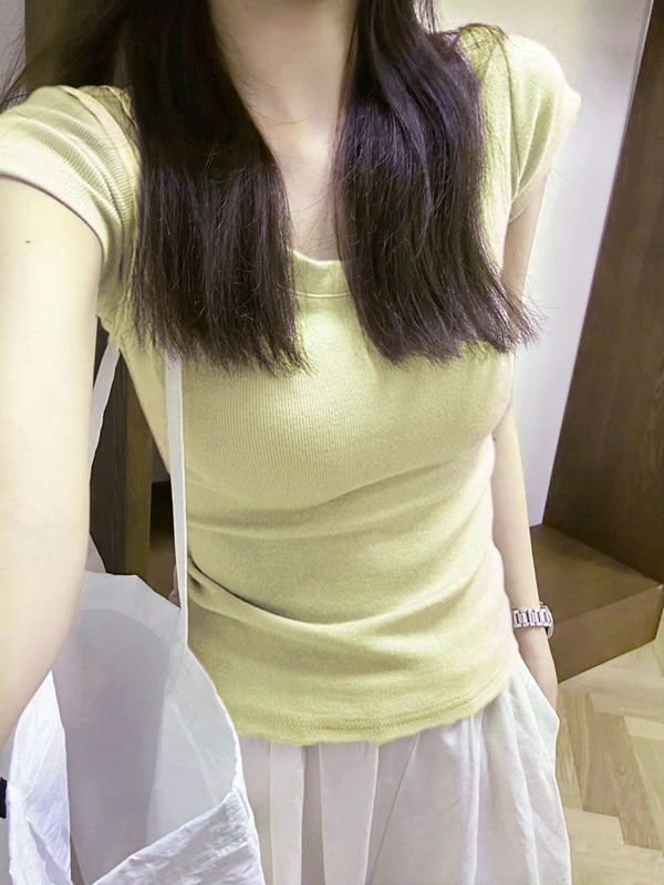 美式复古基础百搭纯色修身飞飞袖t恤女夏季新款显瘦正肩U领上衣服