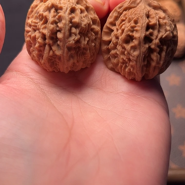 把件文玩核桃荔枝纹