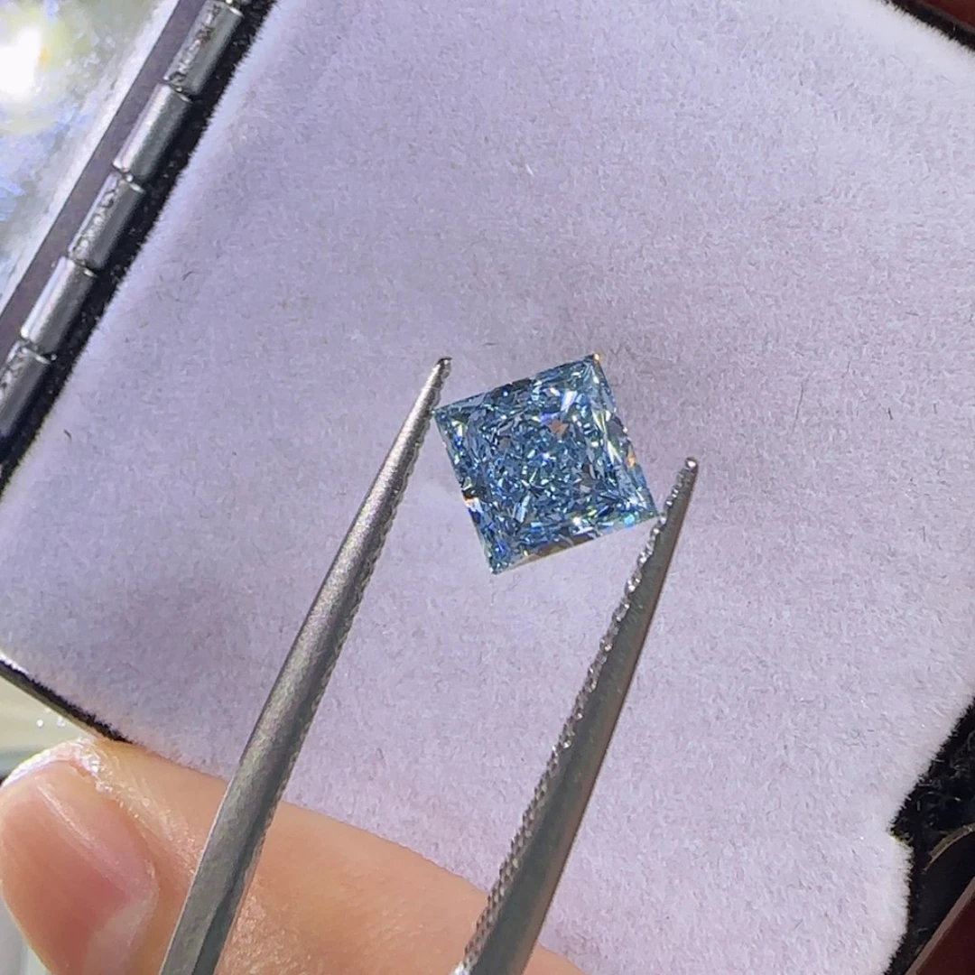 【闪购商品】合成钻石颈饰18K金镶嵌