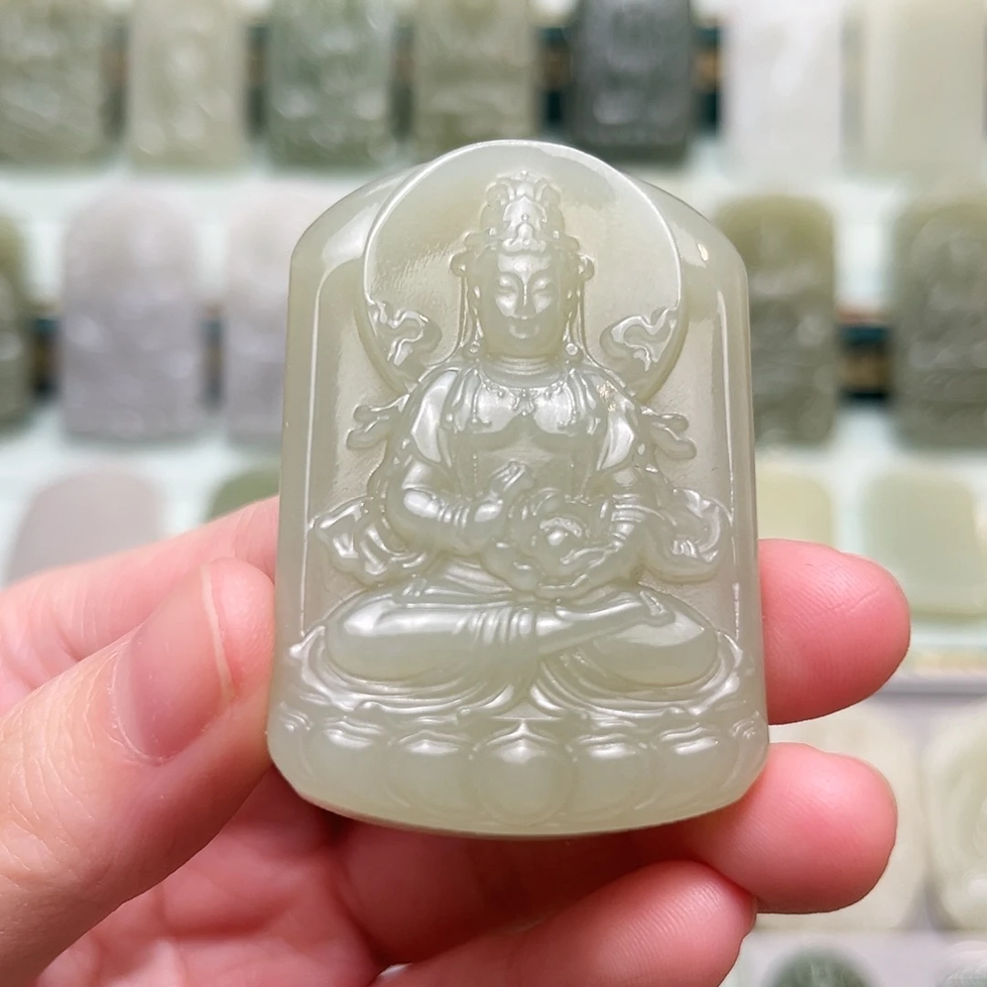 和田玉未镶嵌颈饰