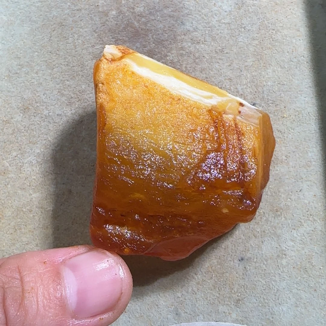 未镶嵌定制琥珀T****?专属定制